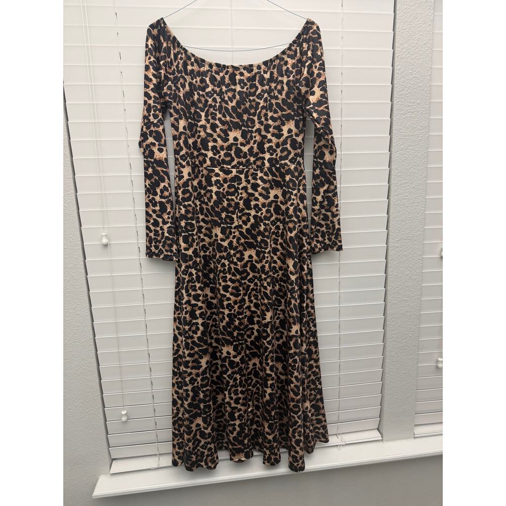 NWOT Leopard Print Off Shoulder Maxi Dress L - Picture 4 of 6